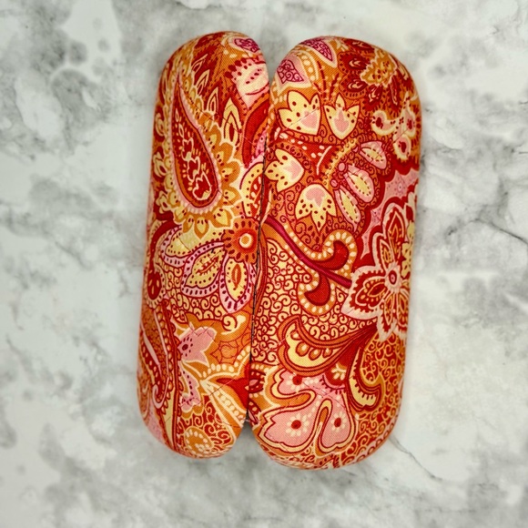 Vera Bradley Sherbet Clamshell Glasses Case - Picture 4 of 8